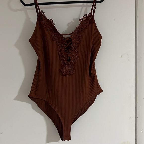 Brown bodysuit - Picture 3 of 3